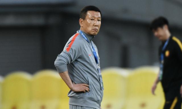 世界杯官方会员-4轮不胜崔康熙命绝上海滩 一人离队已拉响警报